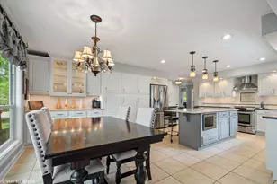 2 N Richmond Ct, Lake Zurich, IL 60047 - Photo 10