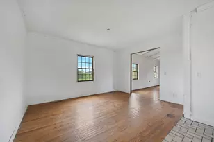 3301 Ireland Grove Rd, Bloomington, IL 61704 - Photo 8