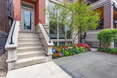 1126 W Fullerton Avenue #2, Chicago, IL 60614 - Photo 2