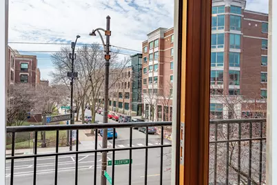 1126 W Fullerton Avenue #2, Chicago, IL 60614 - Photo 14