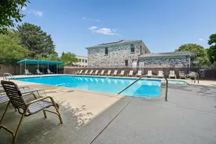 7201 N Lincoln Ave, Lincolnwood, IL 60712 - Photo 26