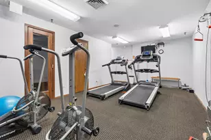 7201 N Lincoln Ave, Lincolnwood, IL 60712 - Photo 22