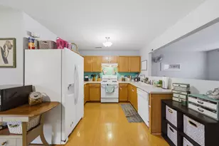 729 Four Seasons Blvd, Aurora, IL 60504 - Photo 10