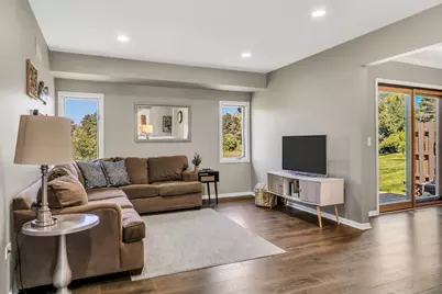 826 Shakespeare Drive #30, Grayslake, IL 60030 - Photo 10