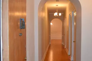 1055 W North Shore Ave, Chicago, IL 60626 - Photo 2