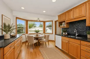 1606 Kensington Ave, Westchester, IL 60154 - Photo 8