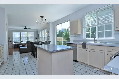268 Pembrook Lane, Mundelein, IL 60060 - Photo 6