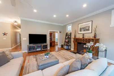 314 E Woodland Road, Lake Bluff, IL 60044 - Photo 6