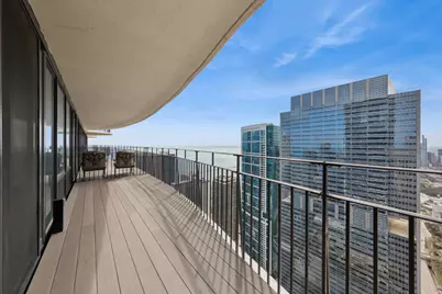 225 N Columbus Street #6009, Chicago, IL 60601 - Photo 12