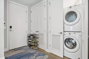 236 S Racine Ave, Chicago, IL 60607 - Photo 24