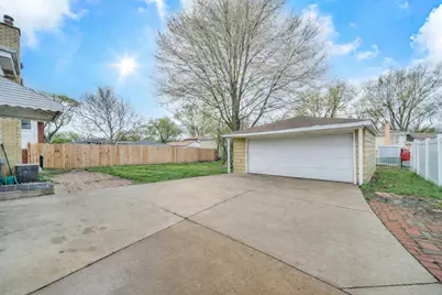10 N Adams Drive, Addison, IL 60101 - Photo 18