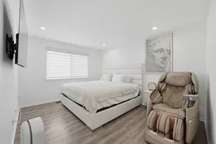 1117 Hawthorne Ln, Elk Grove Village, IL 60007 - Photo 20