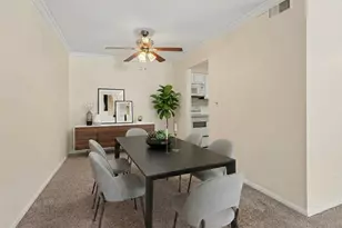 925 Spring Hill Dr, Northbrook, IL 60062 - Photo 10