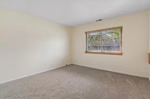 925 Spring Hill Dr, Northbrook, IL 60062 - Photo 18