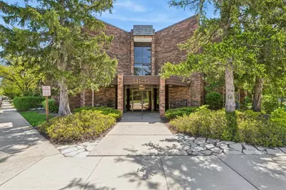 925 Spring Hill Drive #102, Northbrook, IL 60062 - Photo 1