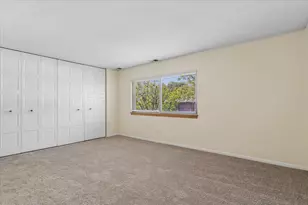 925 Spring Hill Dr, Northbrook, IL 60062 - Photo 14