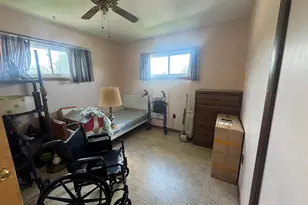 1217 S College Ave, Aledo, IL 61231 - Photo 8