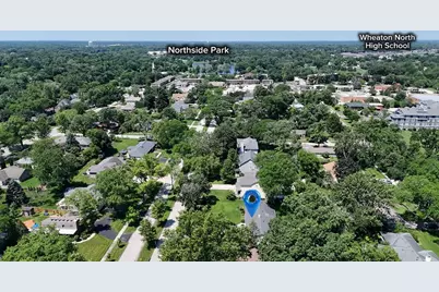 325 E Hawthorne Boulevard, Wheaton, IL 60187 - Photo 4