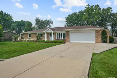 5N506 Santa Fe Trail, Bloomingdale, IL 60108 - Photo 2