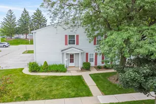 883 Wellington Ave, Elk Grove Village, IL 60007 - Photo 2