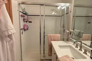 865 W Buckingham Pl, Chicago, IL 60657 - Photo 14