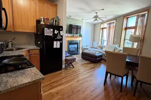 865 W Buckingham Pl, Chicago, IL 60657 - Photo 18