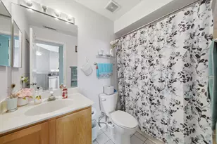 1719 Autumn Ave, Schaumburg, IL 60193 - Photo 12