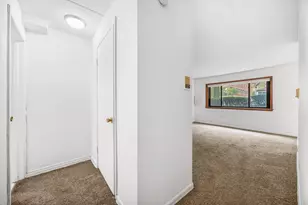 109 S Elmwood Ave, Oak Park, IL 60302 - Photo 12