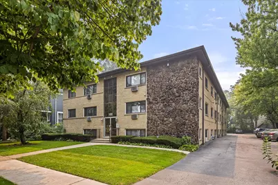 109 S Elmwood Avenue #2, Oak Park, IL 60302 - Photo 2