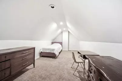 344 N Worth Avenue, Elgin, IL 60123 - Photo 20