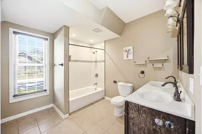 344 N Worth Avenue, Elgin, IL 60123 - Photo 14