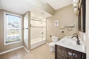 344 N Worth Ave, Elgin, IL 60123 - Photo 14