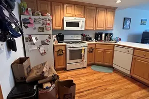 867 W Buckingham Pl, Chicago, IL 60657 - Photo 2