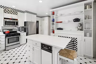 5940 N Knox Avenue, Chicago, IL 60646 - Photo 10