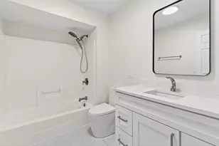 33 Valewood Rd, West Chicago, IL 60185 - Photo 18
