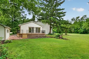 33 Valewood Rd, West Chicago, IL 60185 - Photo 2