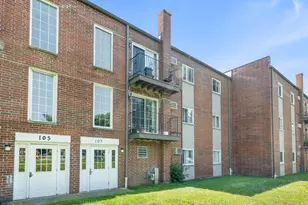 107 W Elk Trail, Carol Stream, IL 60188 - Photo 1