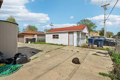 8853 S Troy Avenue, Evergreen Park, IL 60805 - Photo 22