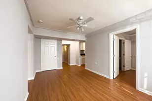 5748 N Winthrop Ave, Chicago, IL 60660 - Photo 8