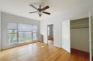 3449 N Elaine Pl, Chicago, IL 60657 - Photo 2