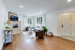 427 S Western Ave, Park Ridge, IL 60068 - Photo 2