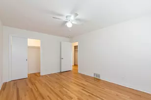 5018 Dobson St, Skokie, IL 60077 - Photo 8