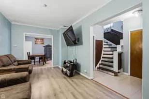 4440 N Kasson Ave, Chicago, IL 60630 - Photo 6