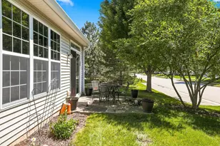 13549 Delaney Rd, Huntley, IL 60142 - Photo 2