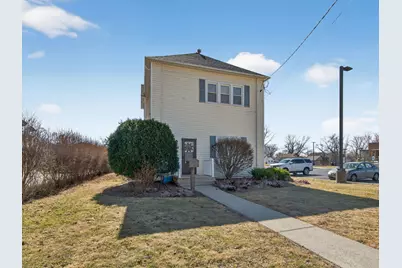 159 E Church Street, Coal City, IL 60416 - Photo 2
