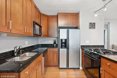 2307 W Haddon Avenue #A, Chicago, IL 60622 - Photo 8