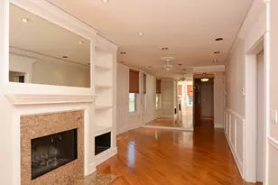 3614 N Bosworth Ave, Chicago, IL 60613 - Photo 10