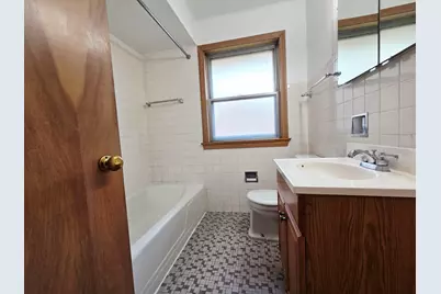 1431 Balmoral Avenue #2S, Westchester, IL 60154 - Photo 8