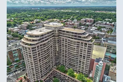807 Davis Street #1501, Evanston, IL 60201 - Photo 2
