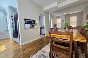 610 N May St, Chicago, IL 60642 - Photo 8